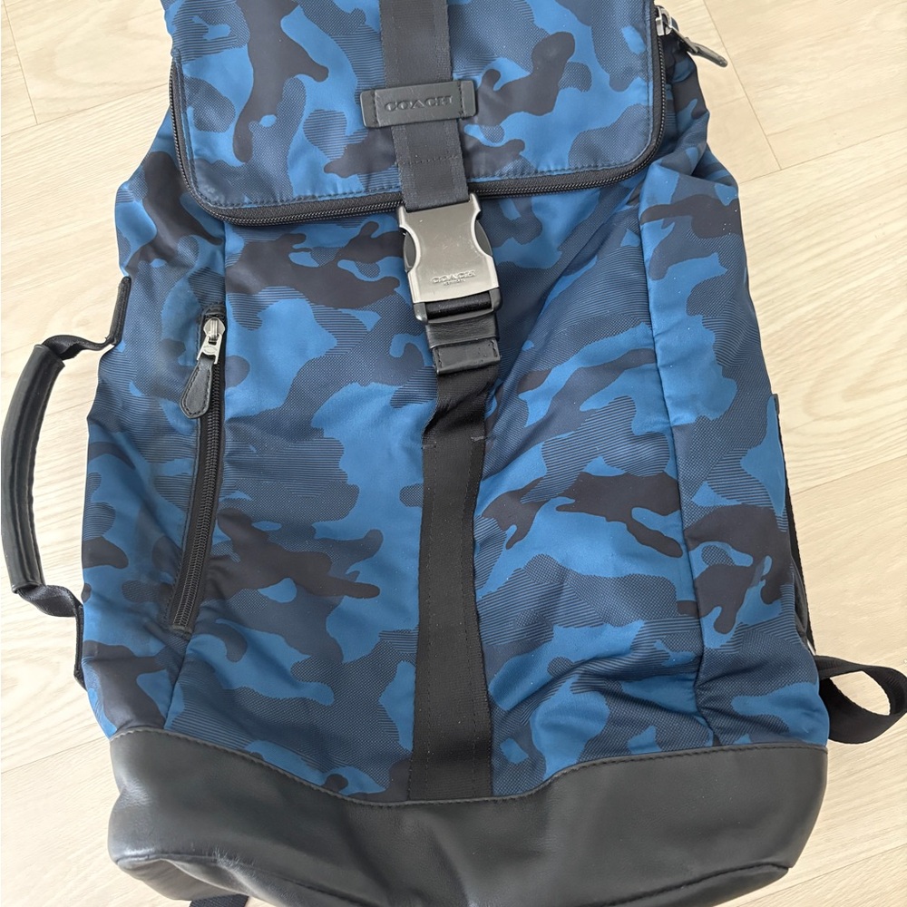 Coach Men's Blue and Black Camo Backpack